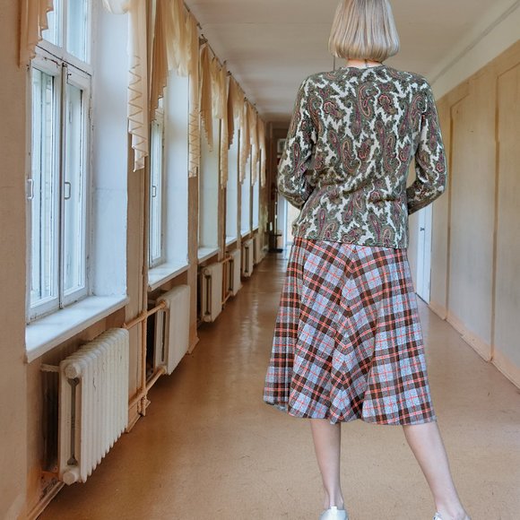 Vintage Brown & Orange Plaid Pleated A Line Skirt - Picture 6 of 6